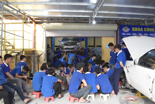 địa chỉ học nghề sửa chữa ô tô uy tín nhất miền bắc